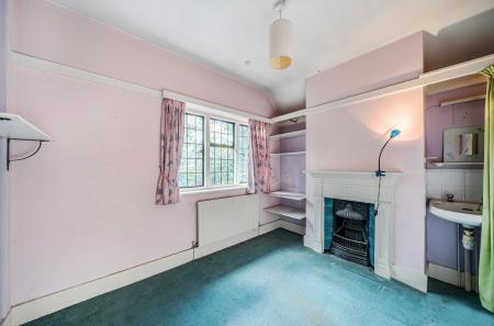 1370775-21-68fb65...