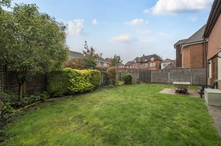 1373149-6-6904ae5...