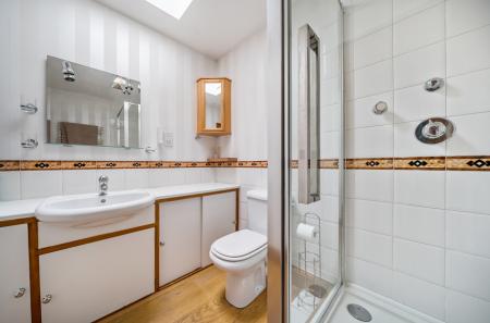 1380161-17-6911c0...