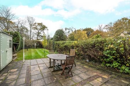 1380161-4-6911b9b...