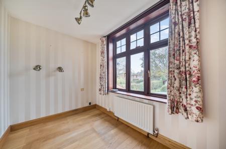 1380161-16-6911c0...