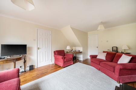 1376730-12-690c89...