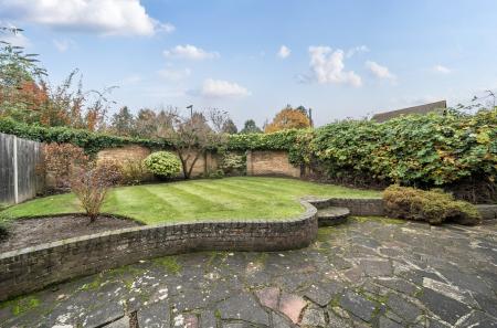 1376730-5-690c891...