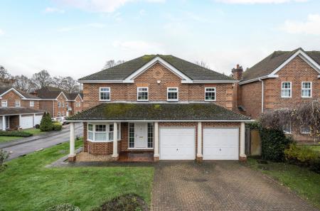 1383690-3-692867e...