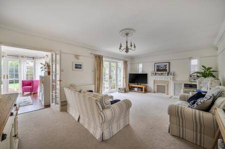 1383690-17-692869...