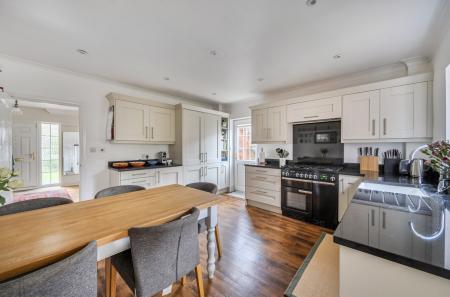 1383690-21-692869...