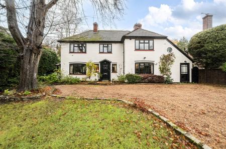 1385762-5-692da32...