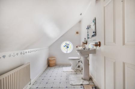 1385762-28-692da6...