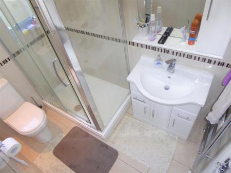 Re-Fitted Modern Shower Room