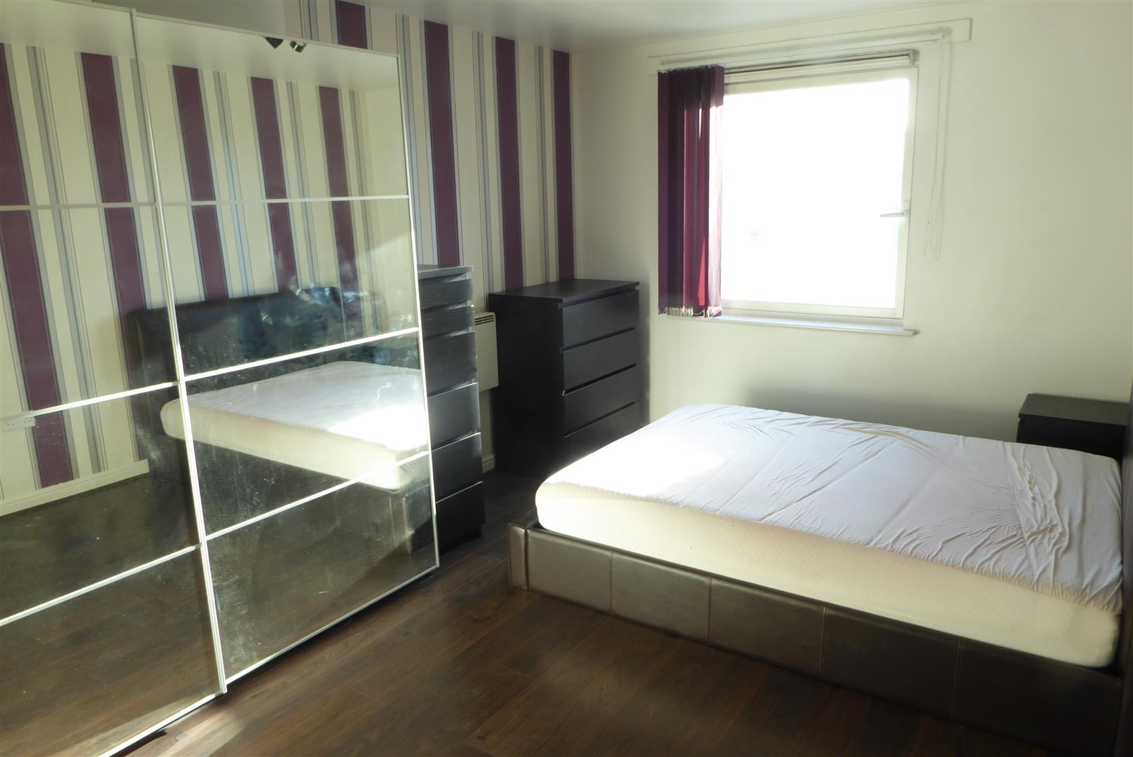 2 bedroom Flat for rent in Hounslow