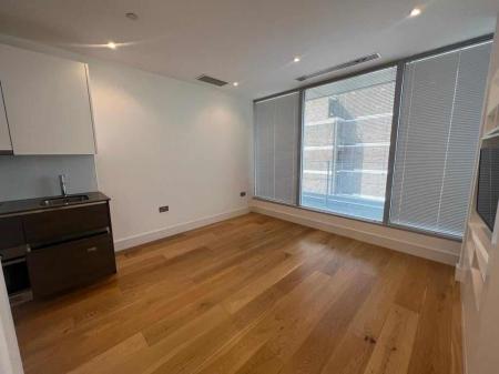 Lounge/Kitchen