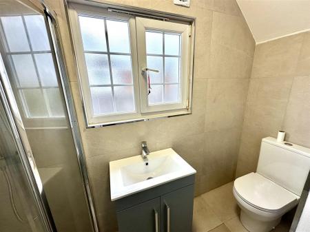 Shower Room.jpg