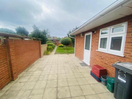 Outhouse/Garage