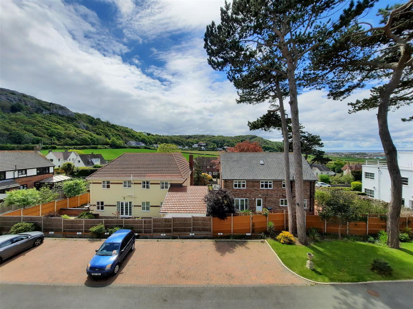 2 bedroom Apartment for sale in Craigside