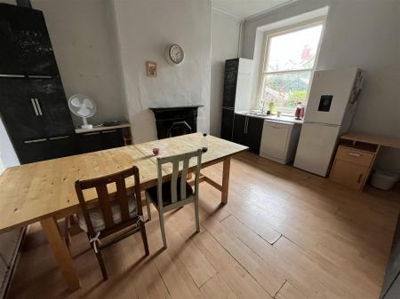 32 Vict St IMG_8368.jpg