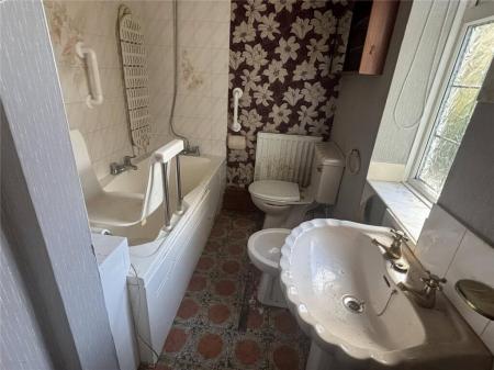 GF The Brow 653_LLA250377_IMG_09_0000.jpeg