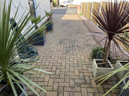 27 Bryyn Lup IMG_9272.jpeg