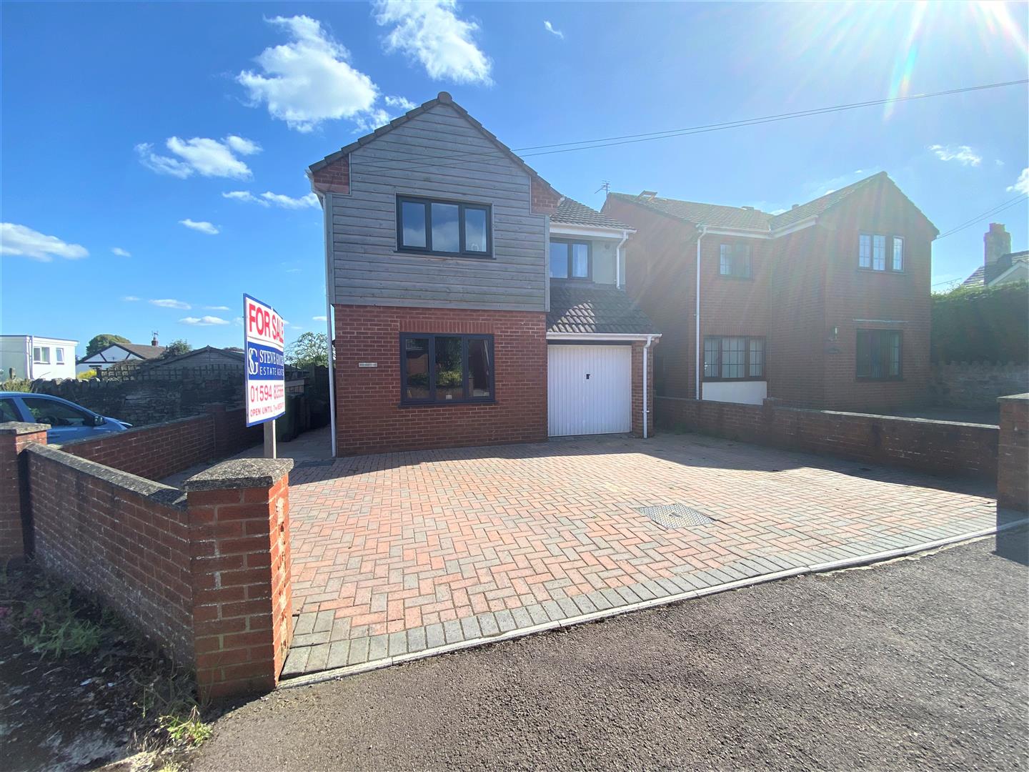 4 bedroom Detached House for sale in Coleford