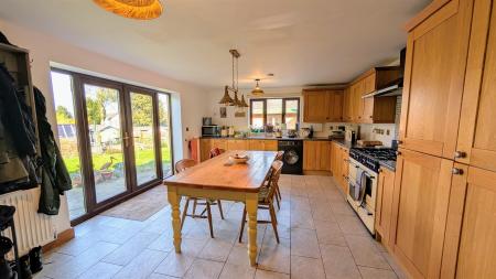 Kitchen 1
