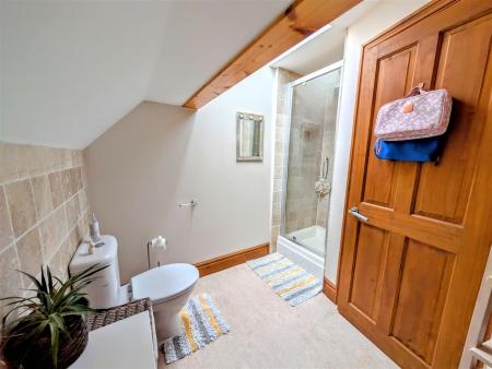 EN-SUITE 2