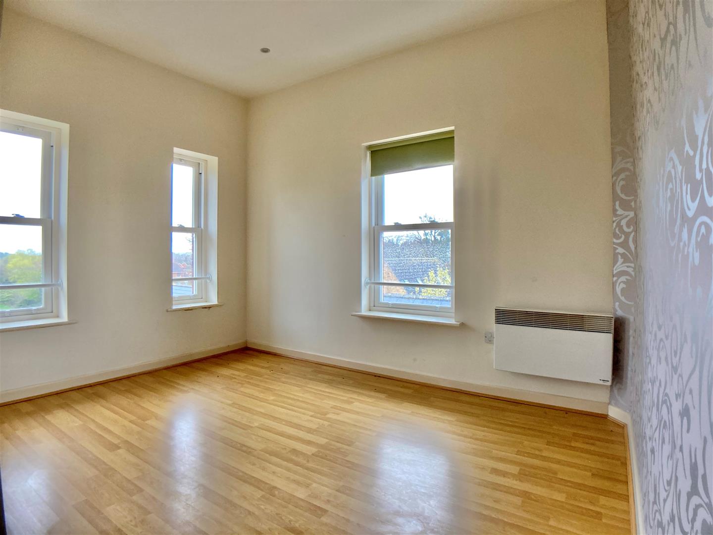 2 bedroom Apartment for sale in Gloucester