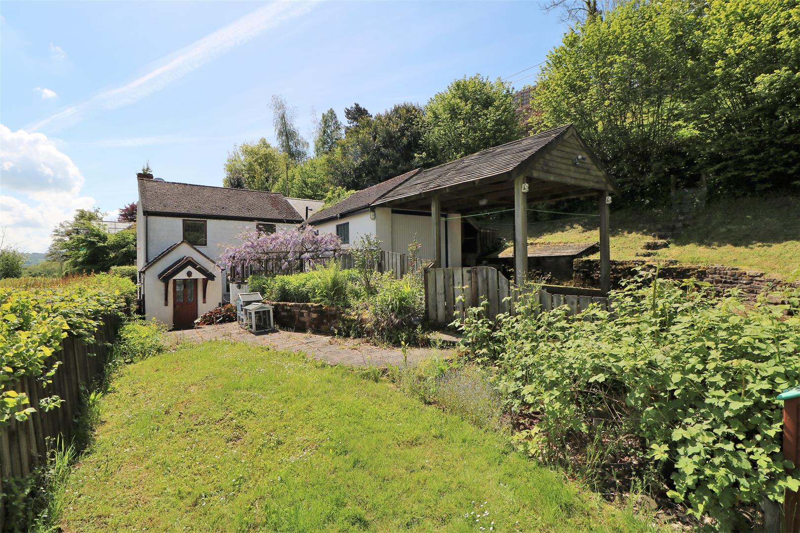4 bedroom Cottage for sale in RossOnWye