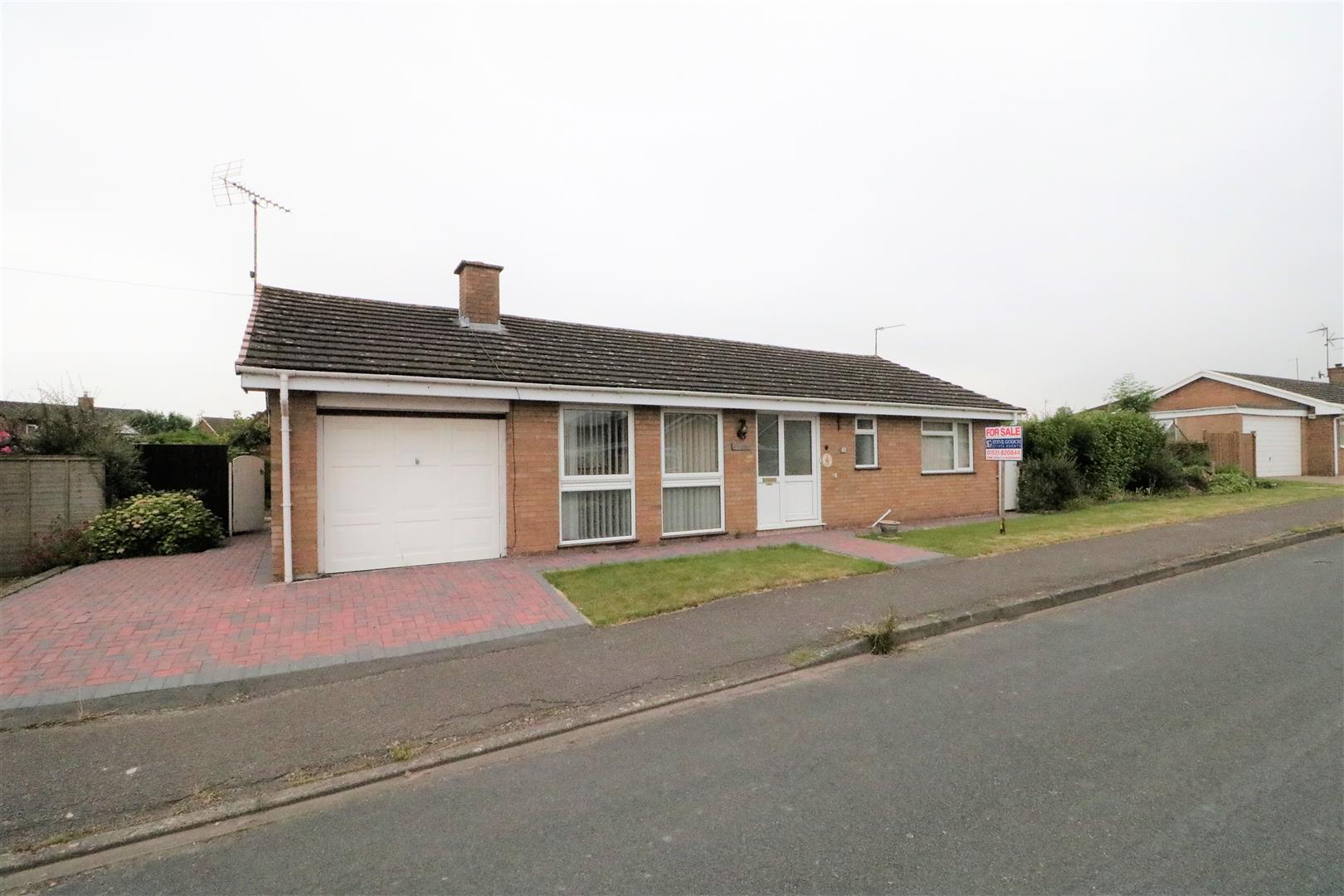 2 bedroom Detached Bungalow for sale in Huntley