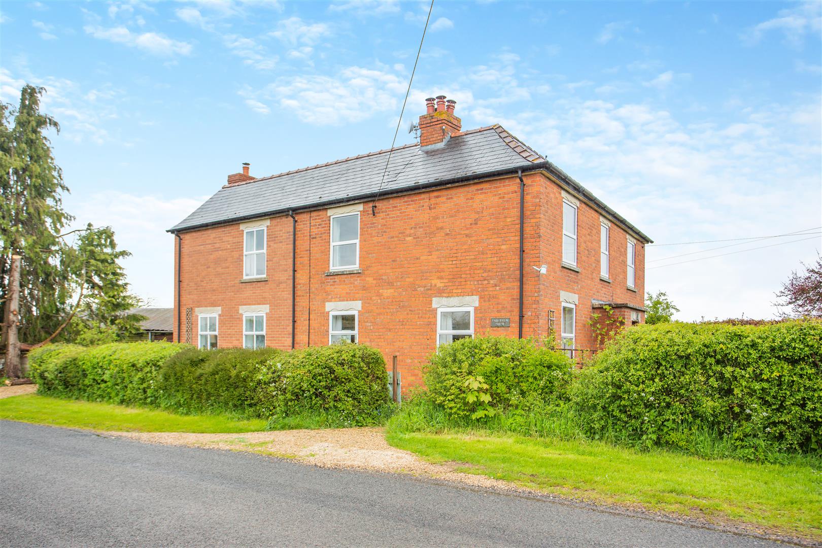 4 bedroom Detached House for sale in Churcham
