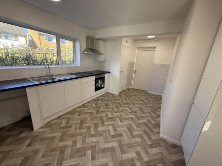 Kitchen 4 of 4