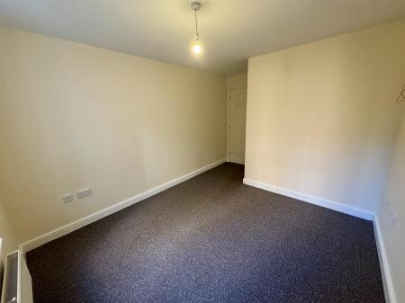 Bedroom 1 (2/2)