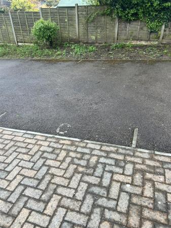 7 Lining Wood PARKING AREA