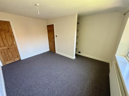 Bedroom 2 (2/2)