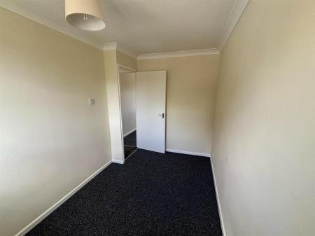 Bedroom 2 (2/2)