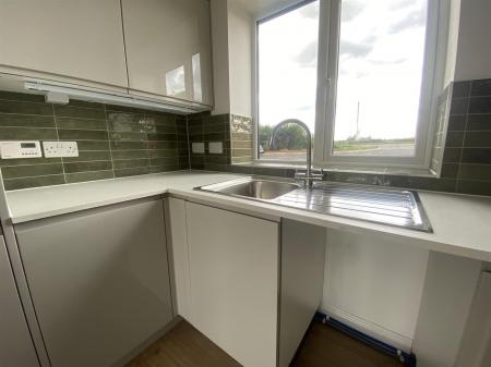 Kitchen (2/20