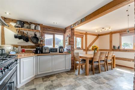8652764-interior12.jpg
