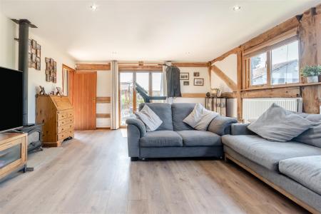 8652764-interior06.jpg