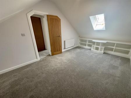 Bedroom 1 (1/2)