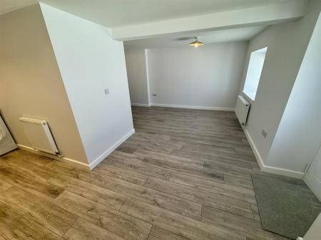 Open Plan (4/4)