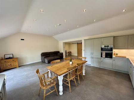 Kitchen/Diner/Lounge