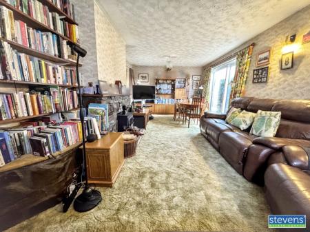 image00019_blurred (7)