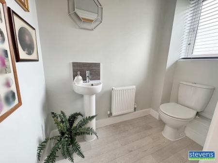 image00024_blurred (1)