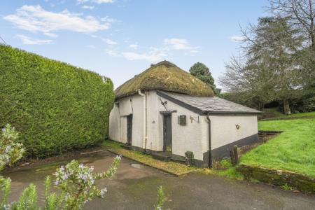 1384788-29-692eee8ccf268