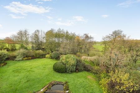 1384788-25-692eee2078951