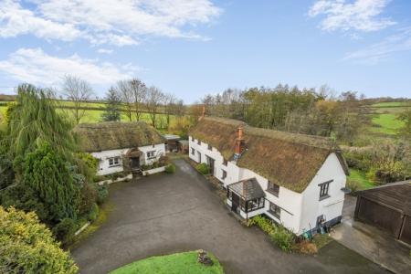 1384788-30-692eef85e5528