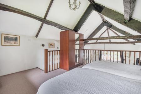 1384788-1-692ee137ec57d