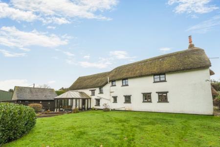 1384788-22-692eec9089229