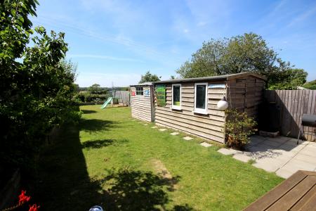 rear garden summer house.jpg