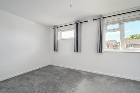 14 Goring Way (1).jpg