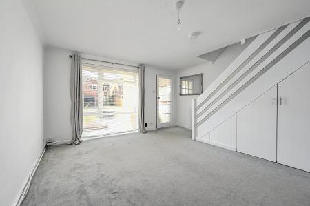 14 Goring Way (10).jpg