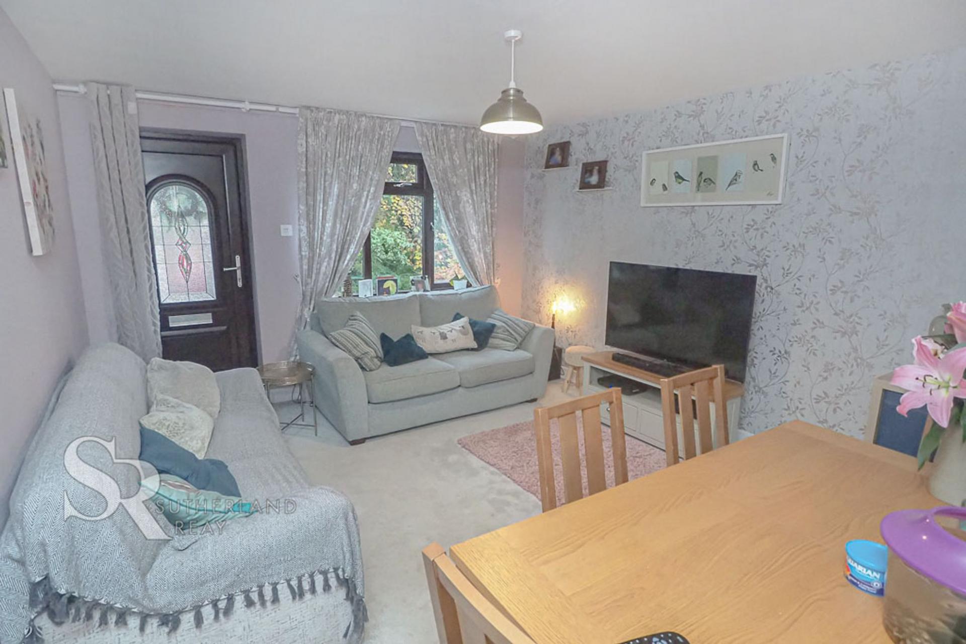 2 bedroom Terraced House for rent in High Peak